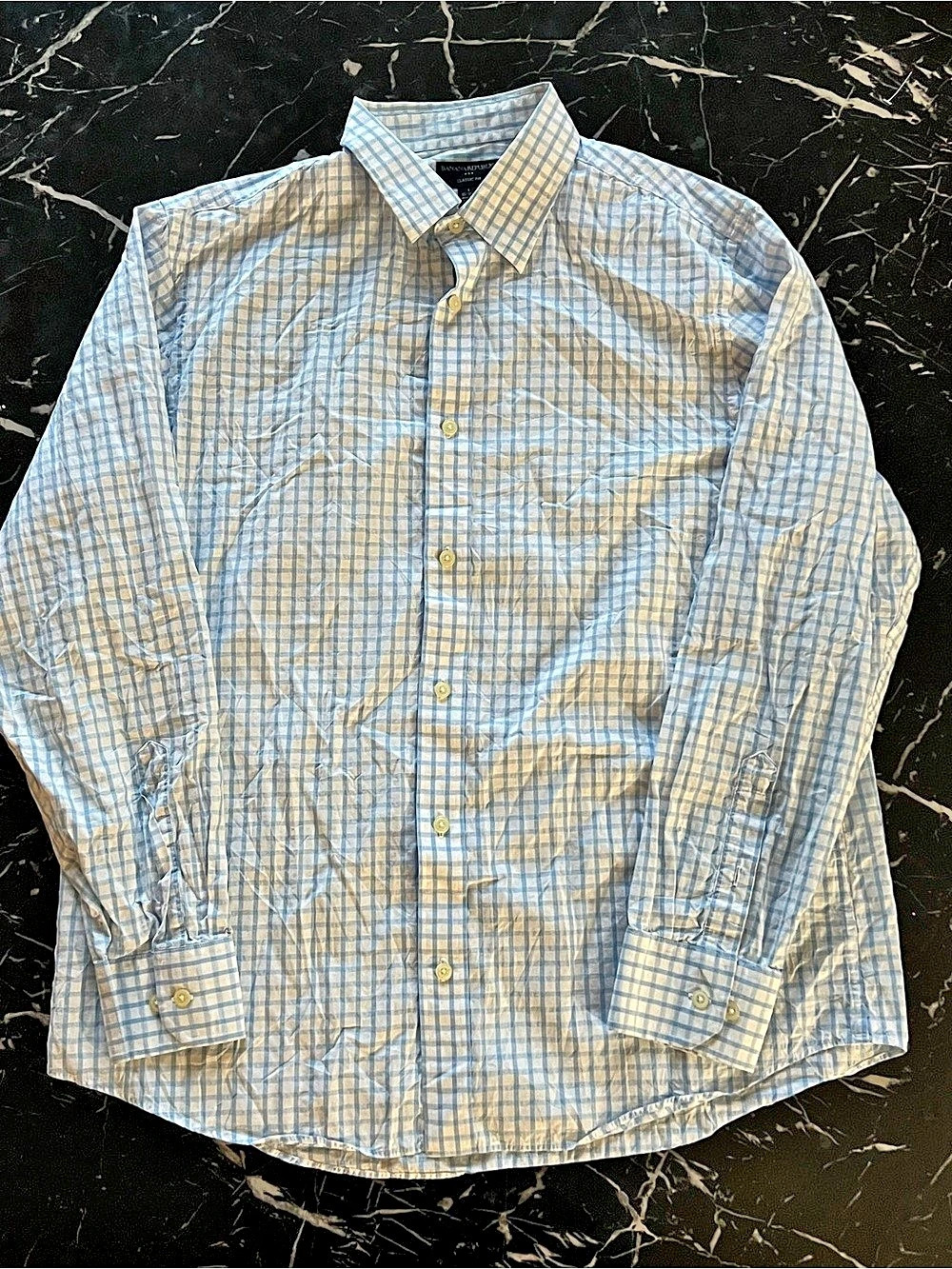 Banana Republic Classic Fit Gingham Button Down Blue & White Size 16-161⁄2